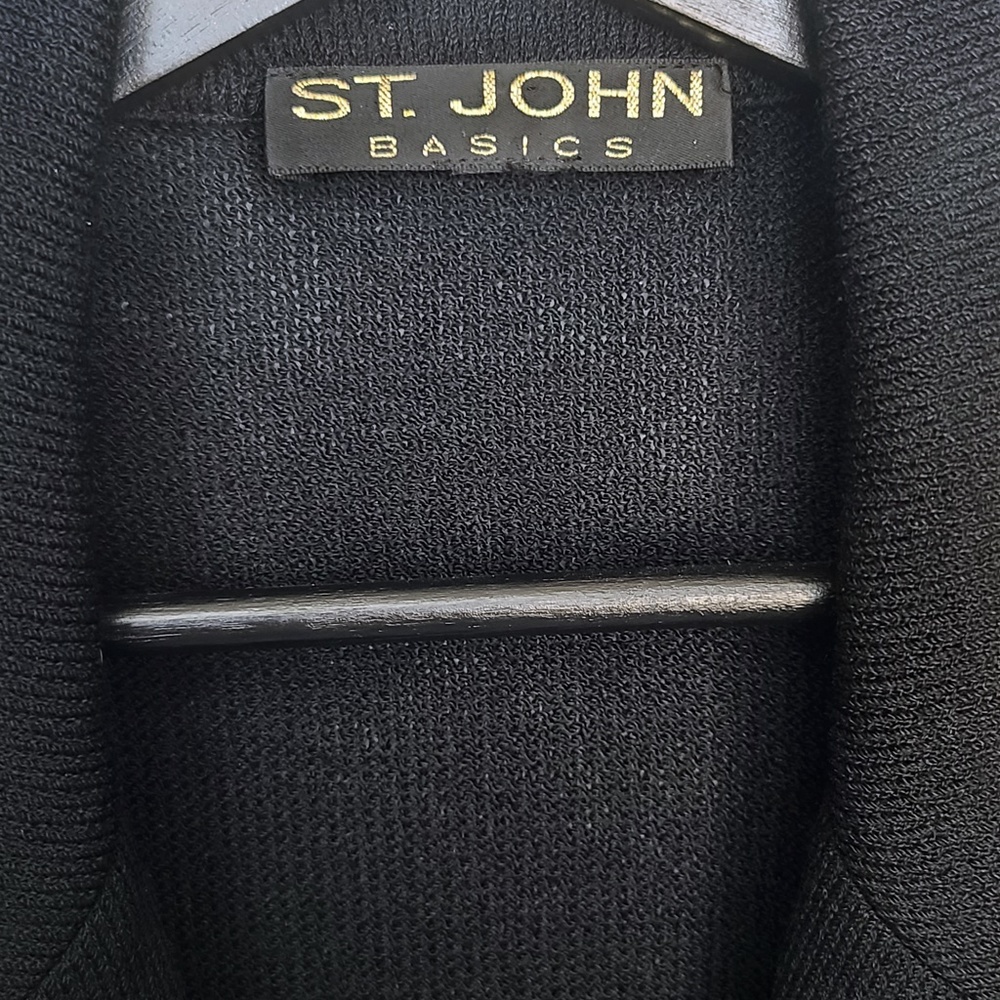 St John Basics Long Sleve, 2 Button Jacket Size 8… - image 3